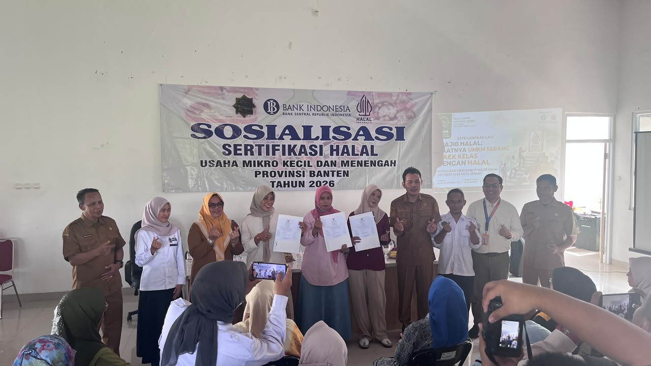 sosialisasi & penyerahan sertifikat halal bersama wakil wali kota serang sera